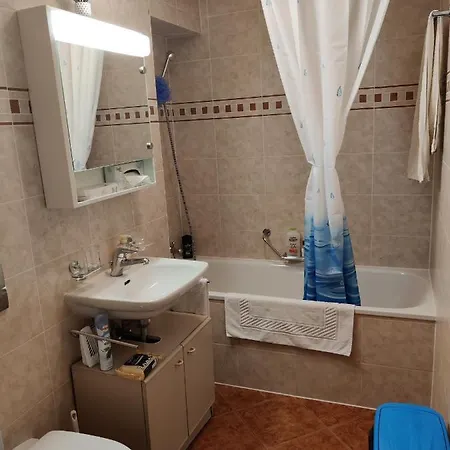 Studio With Private Bathroom