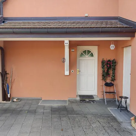 Studio With Private Bathroom *
